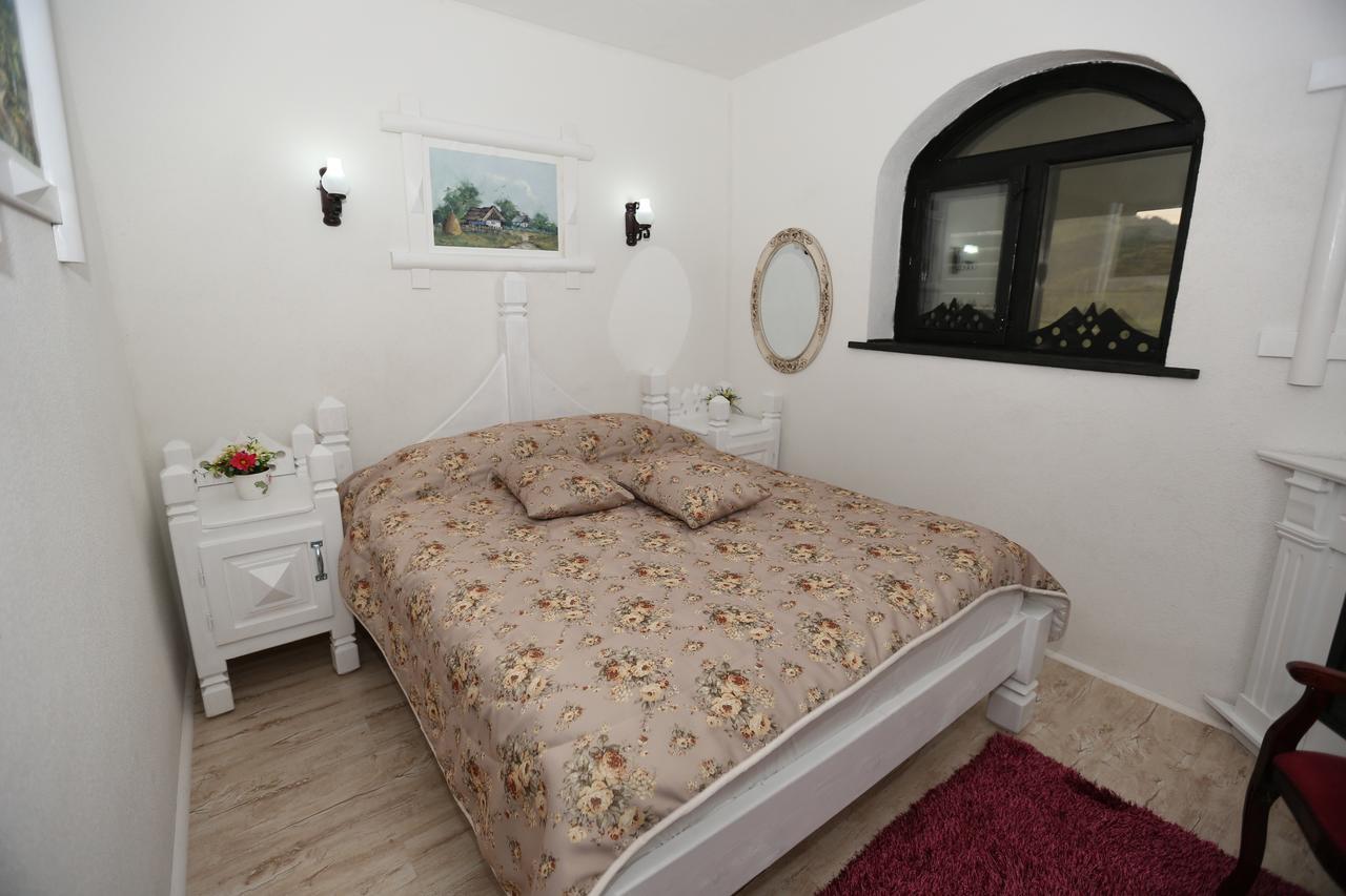 Complex Lions Bucovina Hotel Воронец Екстериор снимка
